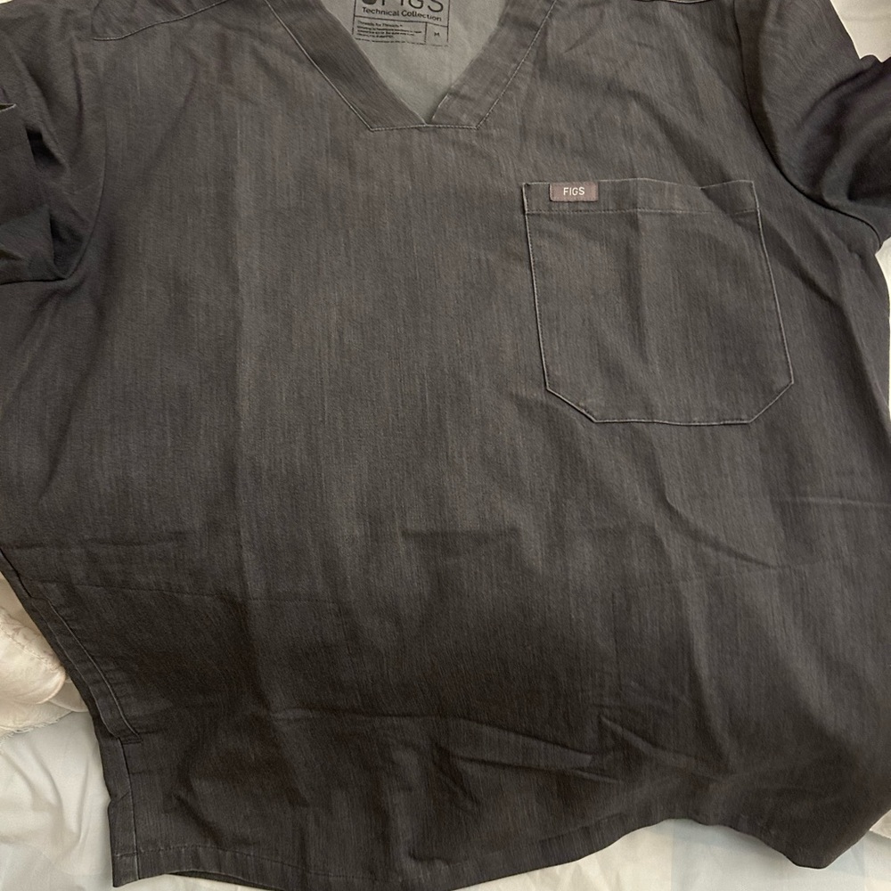 Figs scrubs set of top and bottoms